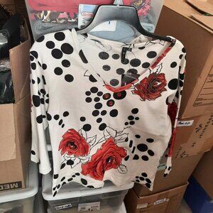 NEW TAG ! Le Mieux Studio Women Sweater Red Rose With Rhinestone 3/4 Sleeve SzM